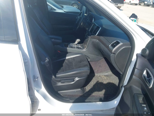 Продажа на аукционе авто 2017 Jeep Grand Cherokee Altitude 4x2, vin: 1C4RJEAG8HC952798, номер лота: 45024339