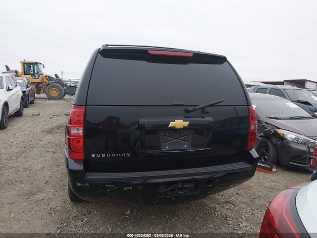 Продаж на аукціоні авто 2014 Chevrolet Suburban 1500 Ls, vin: 1GNSCHE01ER240398, номер лоту: 45024352