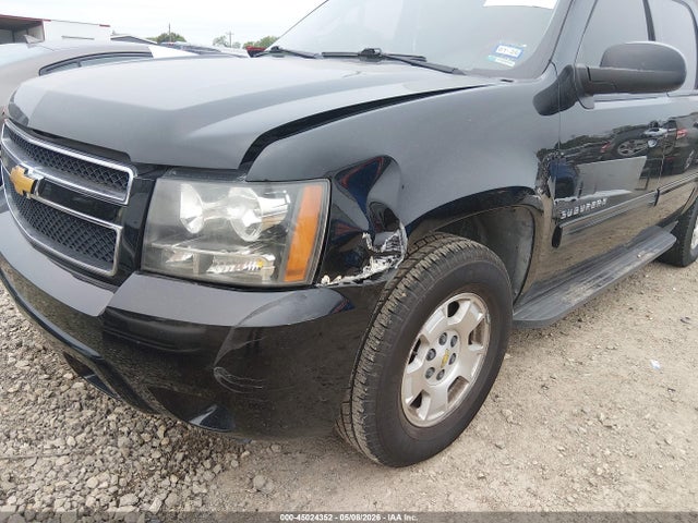 Продаж на аукціоні авто 2014 Chevrolet Suburban 1500 Ls, vin: 1GNSCHE01ER240398, номер лоту: 45024352