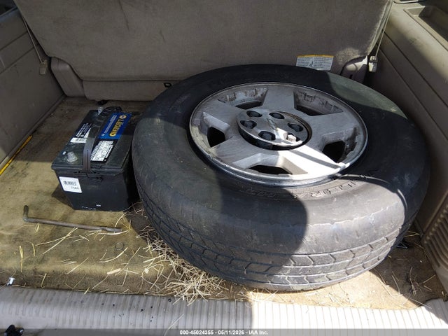 2004 Chevrolet Suburban 1500 Lt მანქანა იყიდება აუქციონზე, vin: 1GNEC16Z14J225981, აუქციონის ნომერი: 45024355