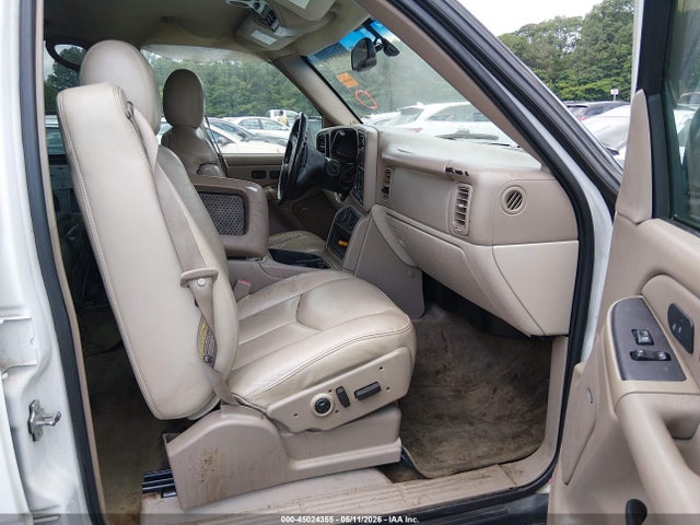 2004 Chevrolet Suburban 1500 Lt მანქანა იყიდება აუქციონზე, vin: 1GNEC16Z14J225981, აუქციონის ნომერი: 45024355