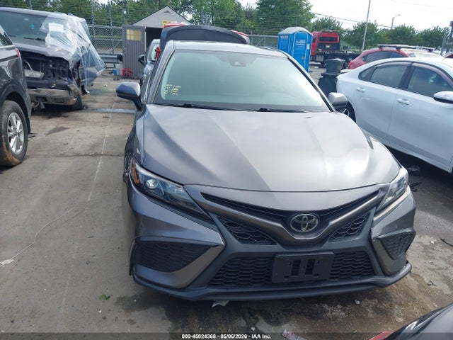 45024368 :رقم المزاد ، 4T1G11AK9MU537428 vin ، 2021 Toyota Camry Se مزاد بيع