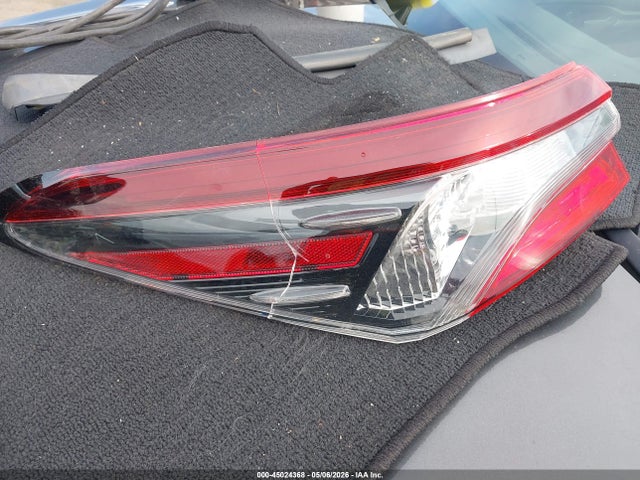 45024368 :رقم المزاد ، 4T1G11AK9MU537428 vin ، 2021 Toyota Camry Se مزاد بيع