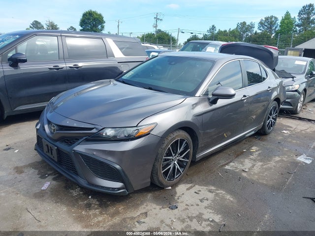 45024368 :رقم المزاد ، 4T1G11AK9MU537428 vin ، 2021 Toyota Camry Se مزاد بيع