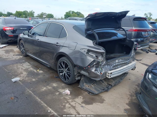 45024368 :رقم المزاد ، 4T1G11AK9MU537428 vin ، 2021 Toyota Camry Se مزاد بيع