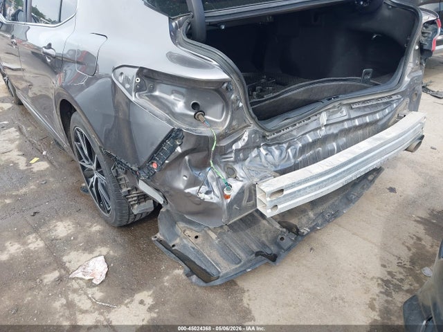 45024368 :رقم المزاد ، 4T1G11AK9MU537428 vin ، 2021 Toyota Camry Se مزاد بيع
