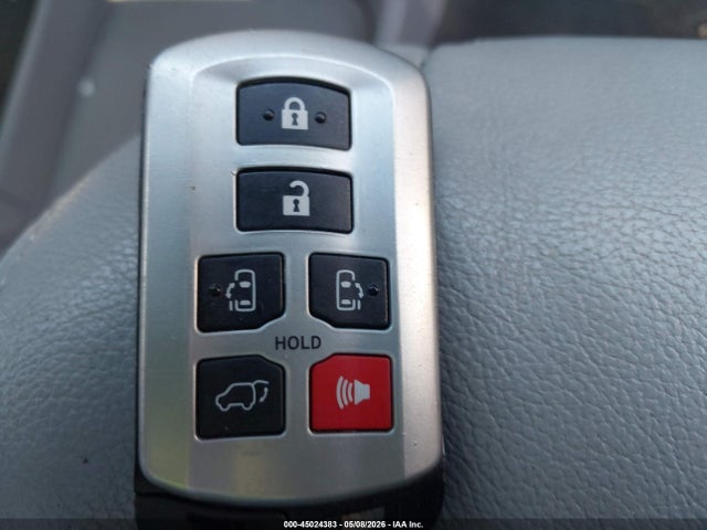 Продажа на аукционе авто 2017 Toyota Sienna Xle Premium 7 Passenger, vin: 5TDDZ3DC3HS153526, номер лота: 45024383