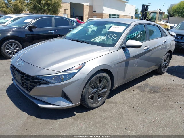 KMHLM4AG9NU260980 Hyundai ELANTRA SEL