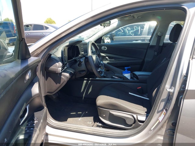 KMHLM4AG9NU260980 Hyundai ELANTRA SEL