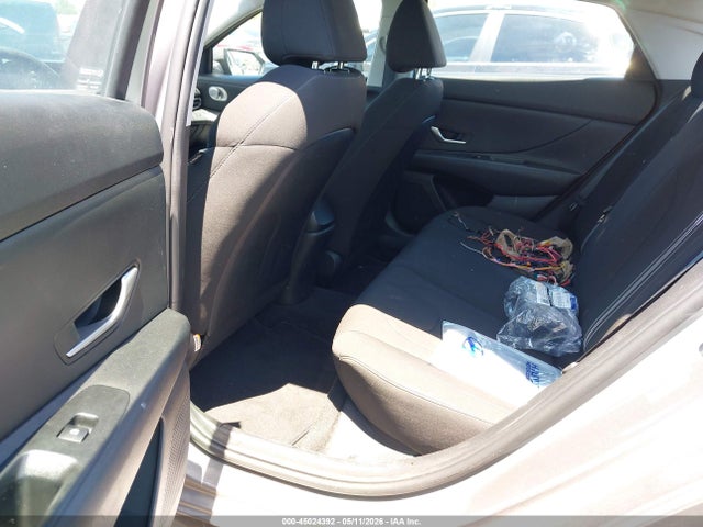 KMHLM4AG9NU260980 Hyundai ELANTRA SEL