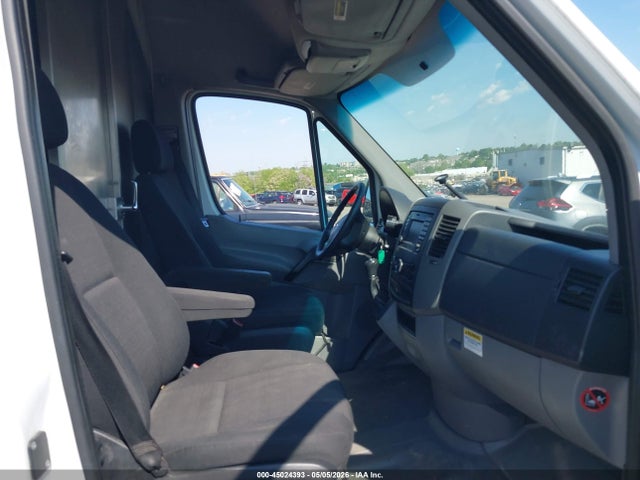 Freightliner Sprinter 2500 High Roof 2015 WDYPE8DC7FP114097 Image 5