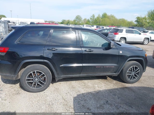 1C4RJFLG2JC304138 Jeep Grand Cherokee Trailhawk 4x4