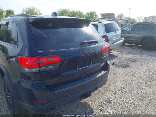 1C4RJFLG2JC304138 Jeep Grand Cherokee Trailhawk 4x4
