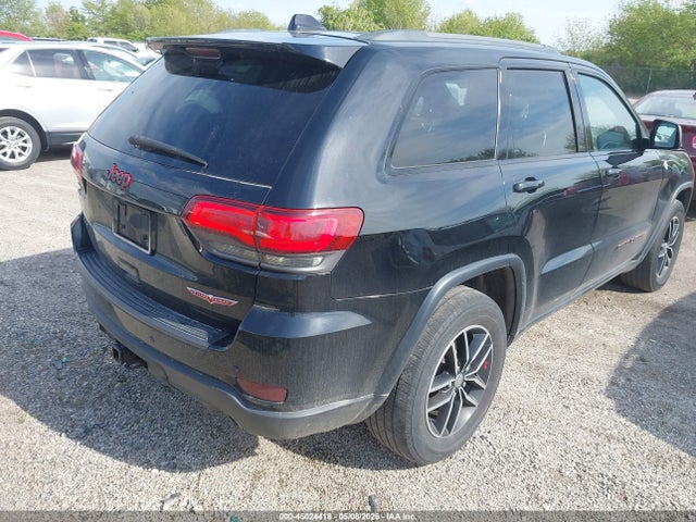 1C4RJFLG2JC304138 Jeep Grand Cherokee Trailhawk 4x4