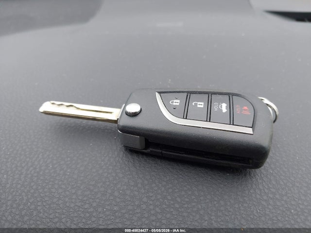 4T1B11HK4KU778097 Toyota CAMRY SE