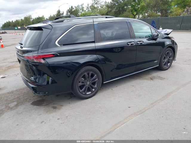 Toyota Sienna Xse 2021 5TDDRKECXMS054950 Image 4