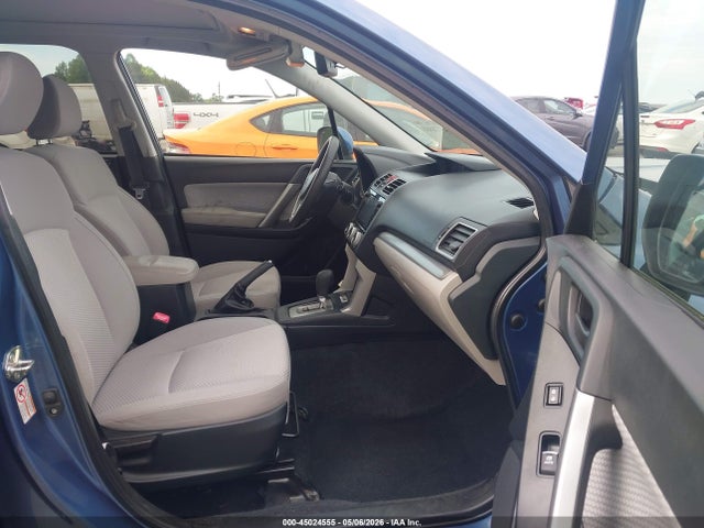 45024555 :رقم المزاد ، JF2SJAEC2HH463819 vin ، 2017 Subaru Forester 2.5i Premium مزاد بيع