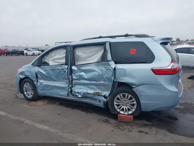 2015 Toyota Sienna Xle 8 Passenger მანქანა იყიდება აუქციონზე, vin: 5TDYK3DC5FS682477, აუქციონის ნომერი: 45024558