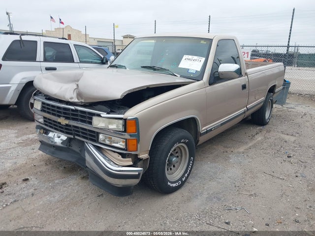45024573 :رقم المزاد ، 1GCEC14H9NZ205113 vin ، 1992 Chevrolet Gmt-400 C1500 مزاد بيع