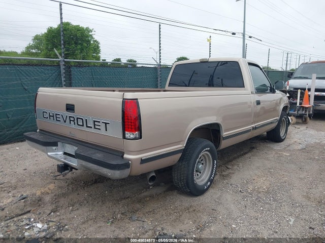 45024573 :رقم المزاد ، 1GCEC14H9NZ205113 vin ، 1992 Chevrolet Gmt-400 C1500 مزاد بيع