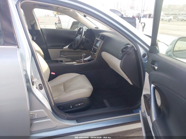 45024588 :رقم المزاد ، JTHBF5C28A2095381 vin ، 2010 Lexus Is 250 مزاد بيع