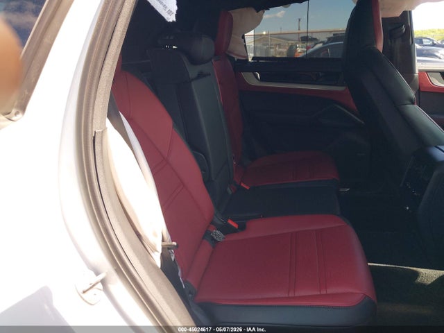 Porsche Cayenne 2024 WP1AA2AY1RDA09537 Image 8