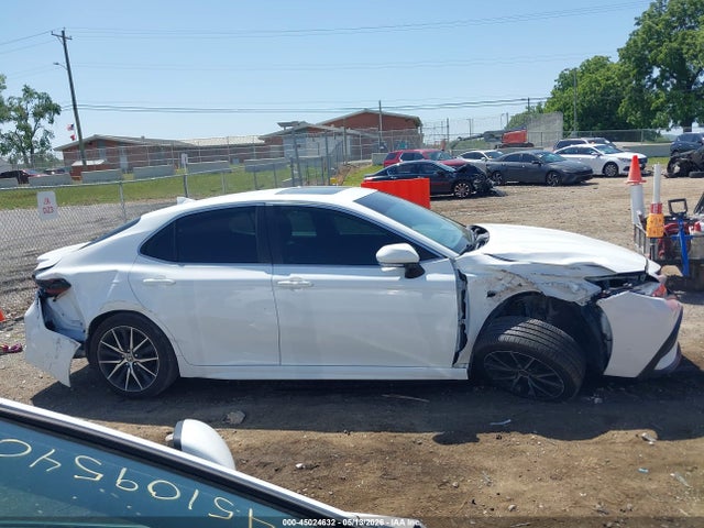 45024632 :رقم المزاد ، 4T1S11AKXMU596322 vin ، 2021 Toyota Camry Se مزاد بيع