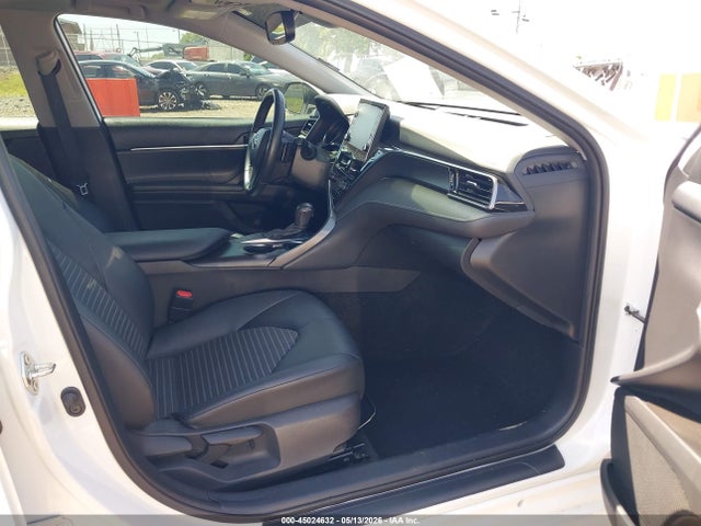 45024632 :رقم المزاد ، 4T1S11AKXMU596322 vin ، 2021 Toyota Camry Se مزاد بيع