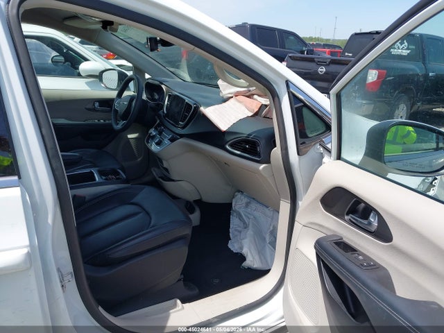 45024641 :رقم المزاد ، 2C4RC1BG6PR550186 vin ، 2023 Chrysler Pacifica Touring L مزاد بيع