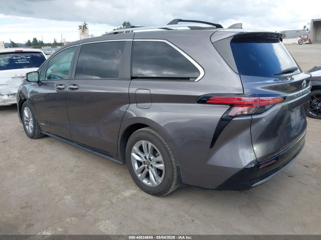 45024655 :رقم المزاد ، 5TDZRKEC7MS024052 vin ، 2021 Toyota Sienna Limited مزاد بيع