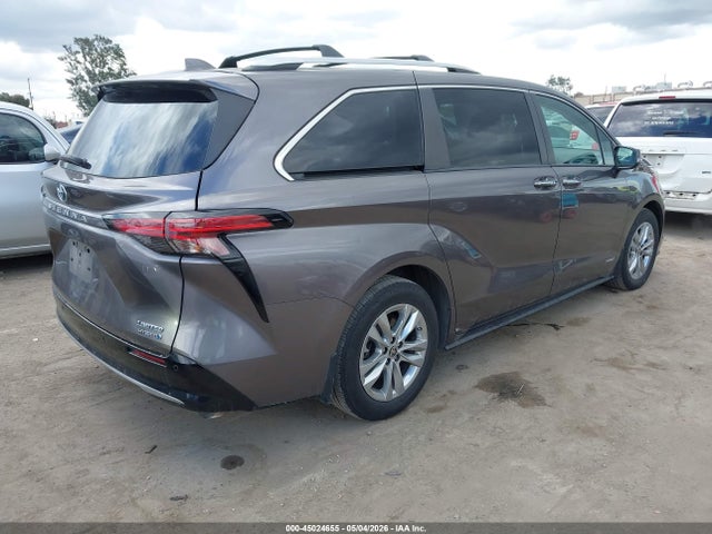 45024655 :رقم المزاد ، 5TDZRKEC7MS024052 vin ، 2021 Toyota Sienna Limited مزاد بيع