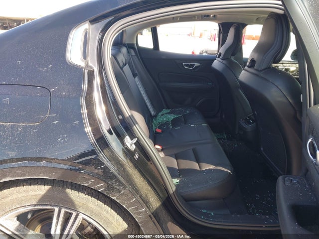 Продажа на аукционе авто 2022 Volvo S60 B5 Inscription, vin: 7JRL12TLXNG177537, номер лота: 45024667