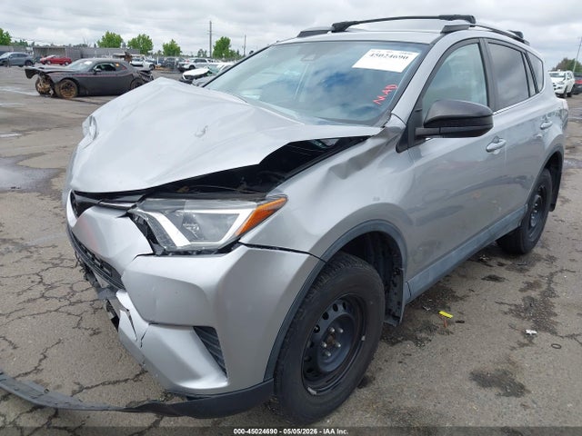 2T3BFREVXJW856497 Toyota RAV4 LE