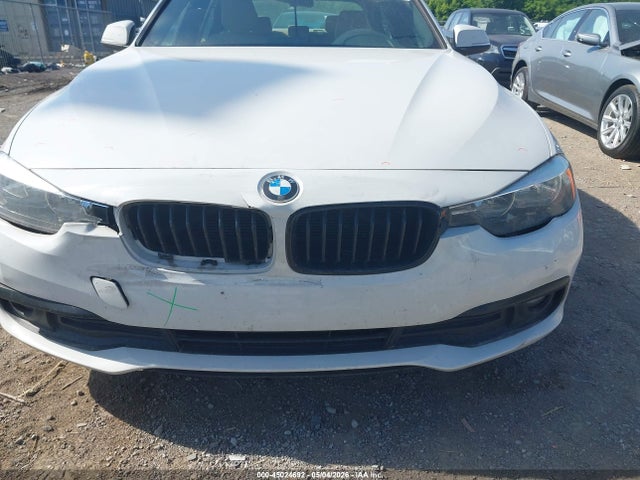 Продаж на аукціоні авто 2016 Bmw 320i, vin: WBA8E1G53GNU10362, номер лоту: 45024692