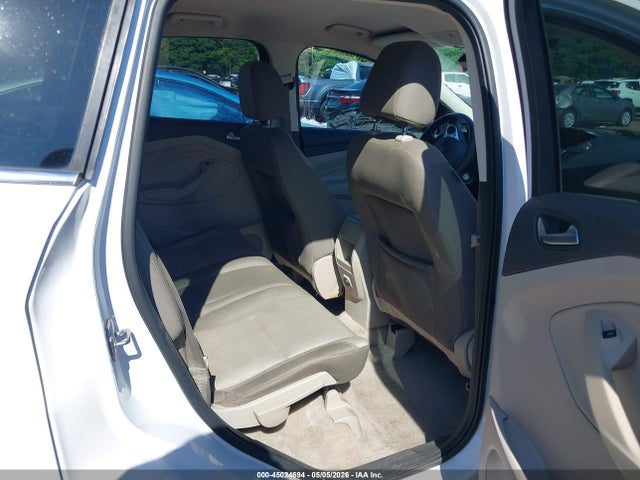 45024694 :رقم المزاد ، 1FMCU0GX8GUC01695 vin ، 2016 Ford Escape Se مزاد بيع