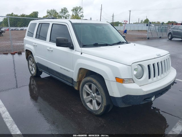 2016 Jeep Patriot Latitude მანქანა იყიდება აუქციონზე, vin: 1C4NJRFB2GD650936, აუქციონის ნომერი: 45024798