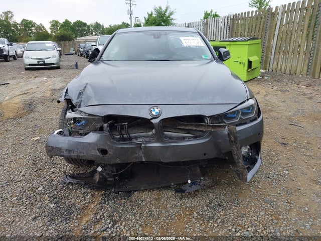 45024812 :رقم المزاد ، WBA8E5G3XHNU43222 vin ، 2017 Bmw 320i Xdrive مزاد بيع