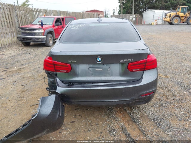 45024812 :رقم المزاد ، WBA8E5G3XHNU43222 vin ، 2017 Bmw 320i Xdrive مزاد بيع