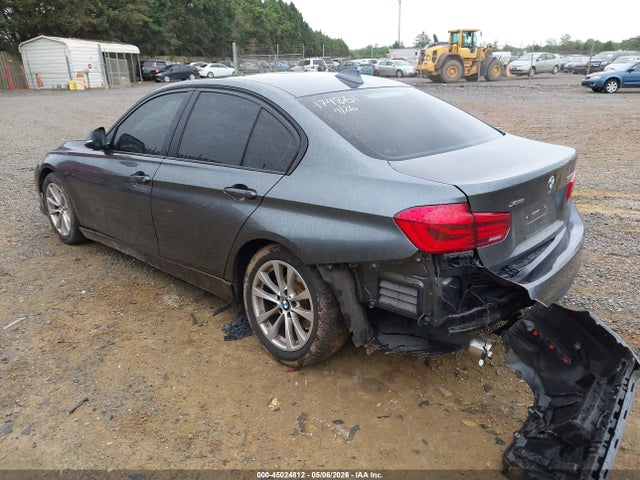 45024812 :رقم المزاد ، WBA8E5G3XHNU43222 vin ، 2017 Bmw 320i Xdrive مزاد بيع