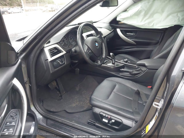 45024812 :رقم المزاد ، WBA8E5G3XHNU43222 vin ، 2017 Bmw 320i Xdrive مزاد بيع