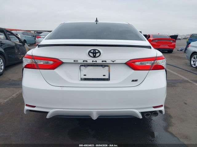 2020 Toyota Camry Se Nightshade Edition მანქანა იყიდება აუქციონზე, vin: 4T1G11AK7LU357296, აუქციონის ნომერი: 45024823