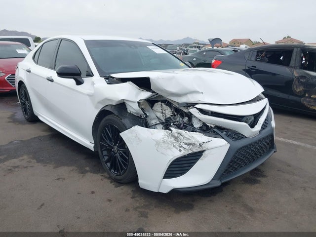 2020 Toyota Camry Se Nightshade Edition მანქანა იყიდება აუქციონზე, vin: 4T1G11AK7LU357296, აუქციონის ნომერი: 45024823