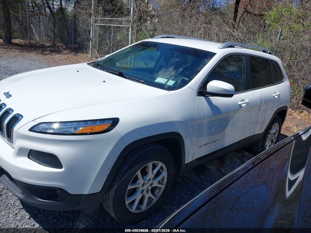 45024824 :رقم المزاد ، 1C4PJMCB0JD531872 vin ، 2018 Jeep Cherokee Latitude 4x4 مزاد بيع