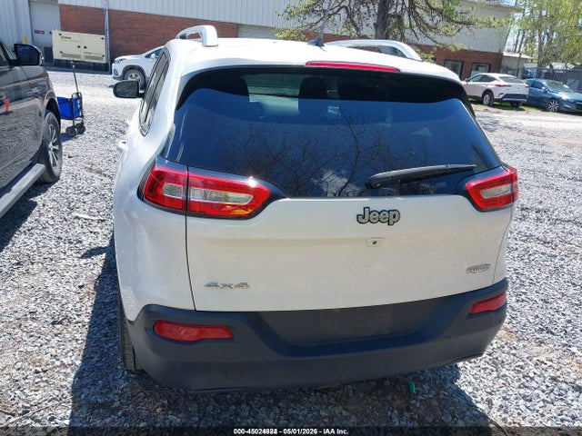 45024824 :رقم المزاد ، 1C4PJMCB0JD531872 vin ، 2018 Jeep Cherokee Latitude 4x4 مزاد بيع