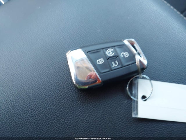 45024844 :رقم المزاد ، 1V2HR2CA7MC605533 vin ، 2021 Volkswagen Atlas 3.6l V6 Se W/technology مزاد بيع