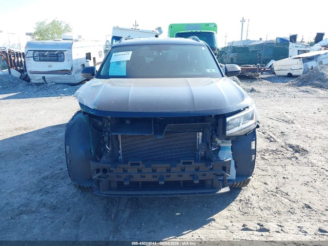 45024844 :رقم المزاد ، 1V2HR2CA7MC605533 vin ، 2021 Volkswagen Atlas 3.6l V6 Se W/technology مزاد بيع