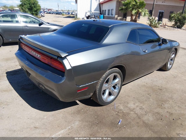 45024879 :رقم المزاد ، 2C3CDYAG2CH135139 vin ، 2012 Dodge Challenger Sxt مزاد بيع