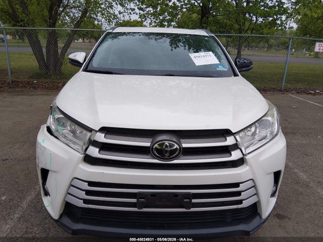 Продаж на аукціоні авто 2018 Toyota Highlander Xle, vin: 5TDJZRFH7JS912327, номер лоту: 45024931