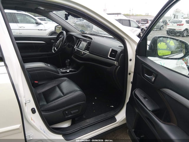 Продаж на аукціоні авто 2018 Toyota Highlander Xle, vin: 5TDJZRFH7JS912327, номер лоту: 45024931
