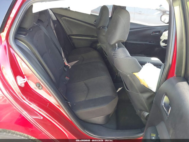Toyota Prius Two 2018 JTDKBRFU0J3598236 Image 8